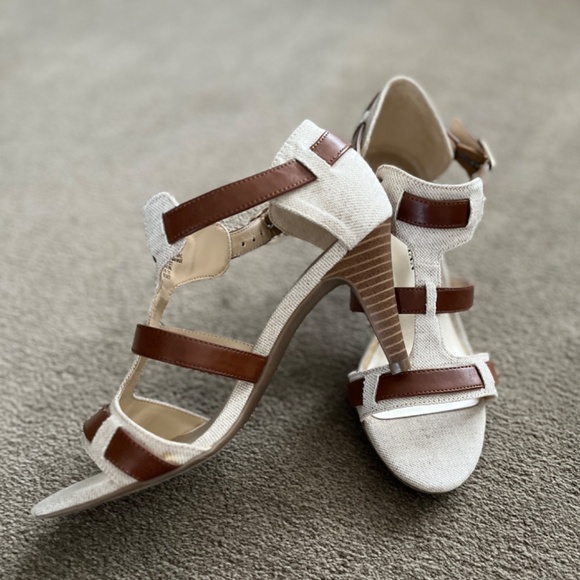 Dana Buchman Laila Beige Canvas Sandals Size 6 - Picture 2 of 7